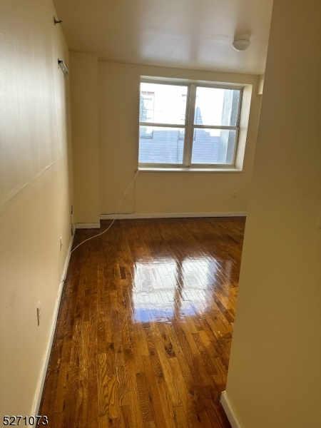 473 Clinton Avenue Newark NJ 07108