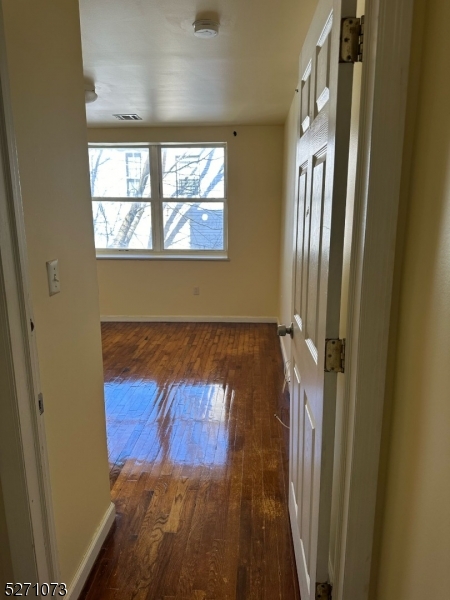 473 Clinton Avenue Newark NJ 07108