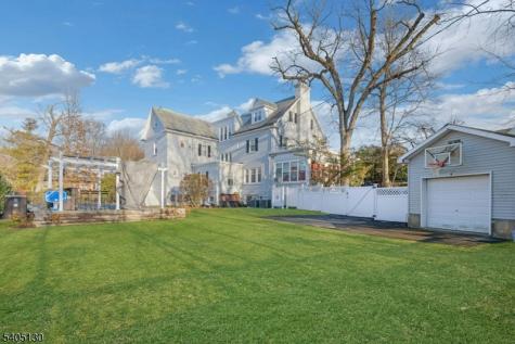 11 Crestmont Road Verona NJ 07044