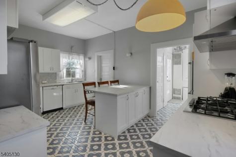 11 Crestmont Road Verona NJ 07044
