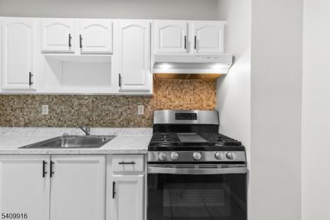 336 Madison Avenue Newark NJ 07108