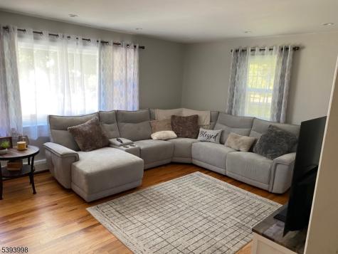 549 Broughton Avenue Bloomfield NJ 07003