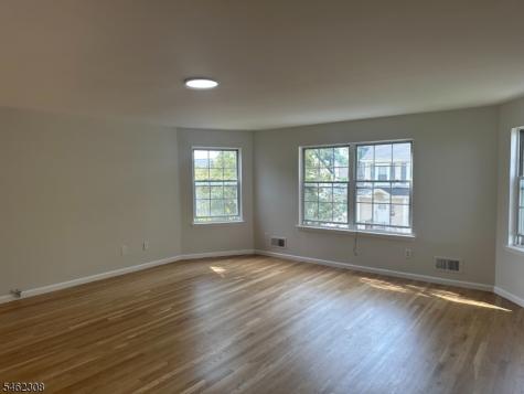 54 Melrose Avenue East Orange NJ 07018