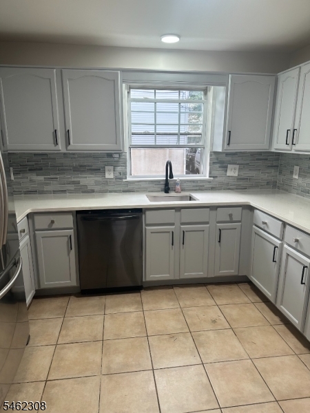 54 Melrose Avenue East Orange NJ 07018