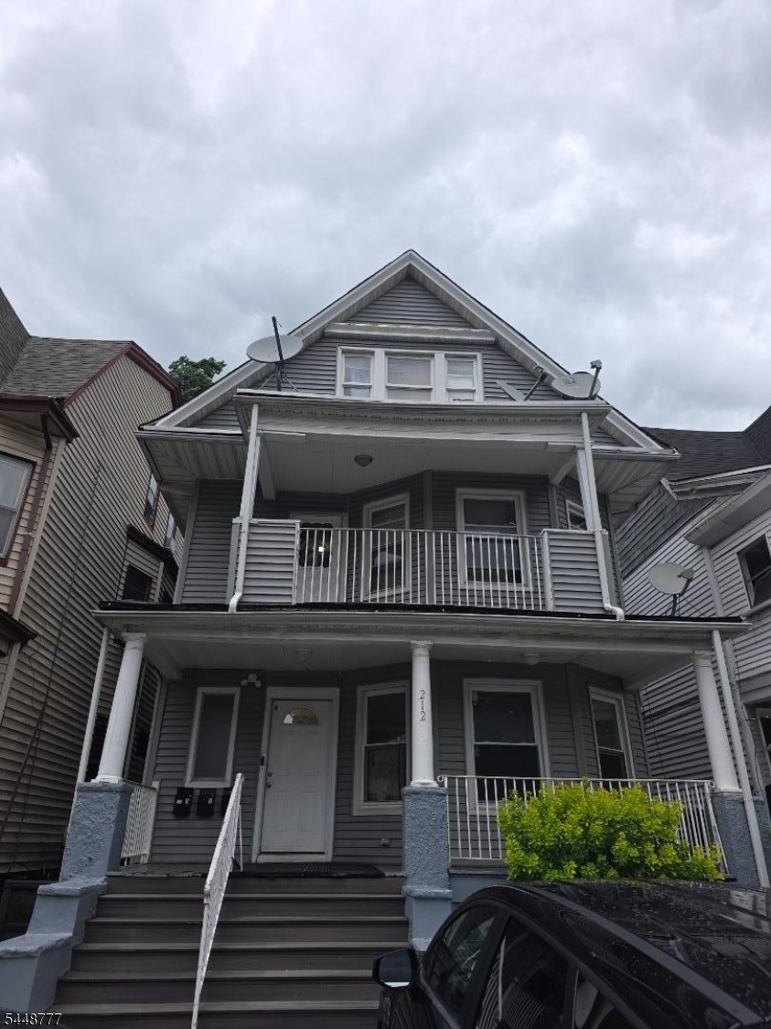 212 Park Avenue East Orange NJ 07017