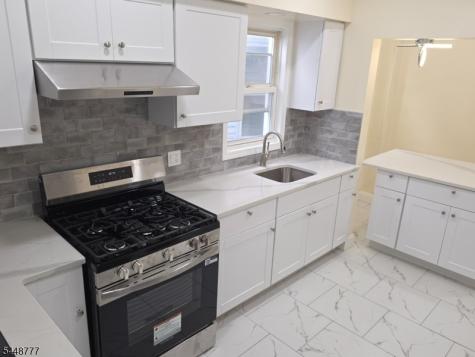 212 Park Avenue East Orange NJ 07017