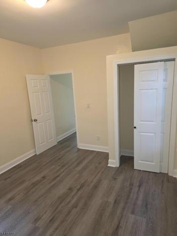 212 Park Avenue East Orange NJ 07017