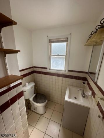 32 Rosehill Place Irvington NJ 07111