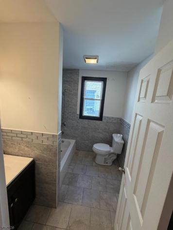 164 Autumn Street Passaic NJ 07055