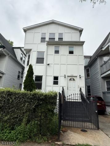 239 S Clinton Street East Orange NJ 07018