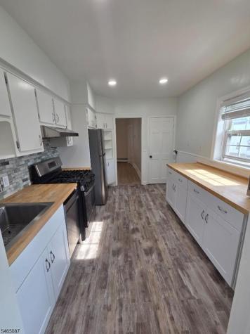 31 Meade Street West Orange NJ 07052