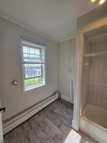 31 Meade Street West Orange NJ 07052