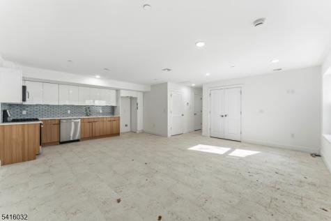 106 Columbia Avenue Newark NJ 07106