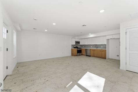 106 Columbia Avenue Newark NJ 07106