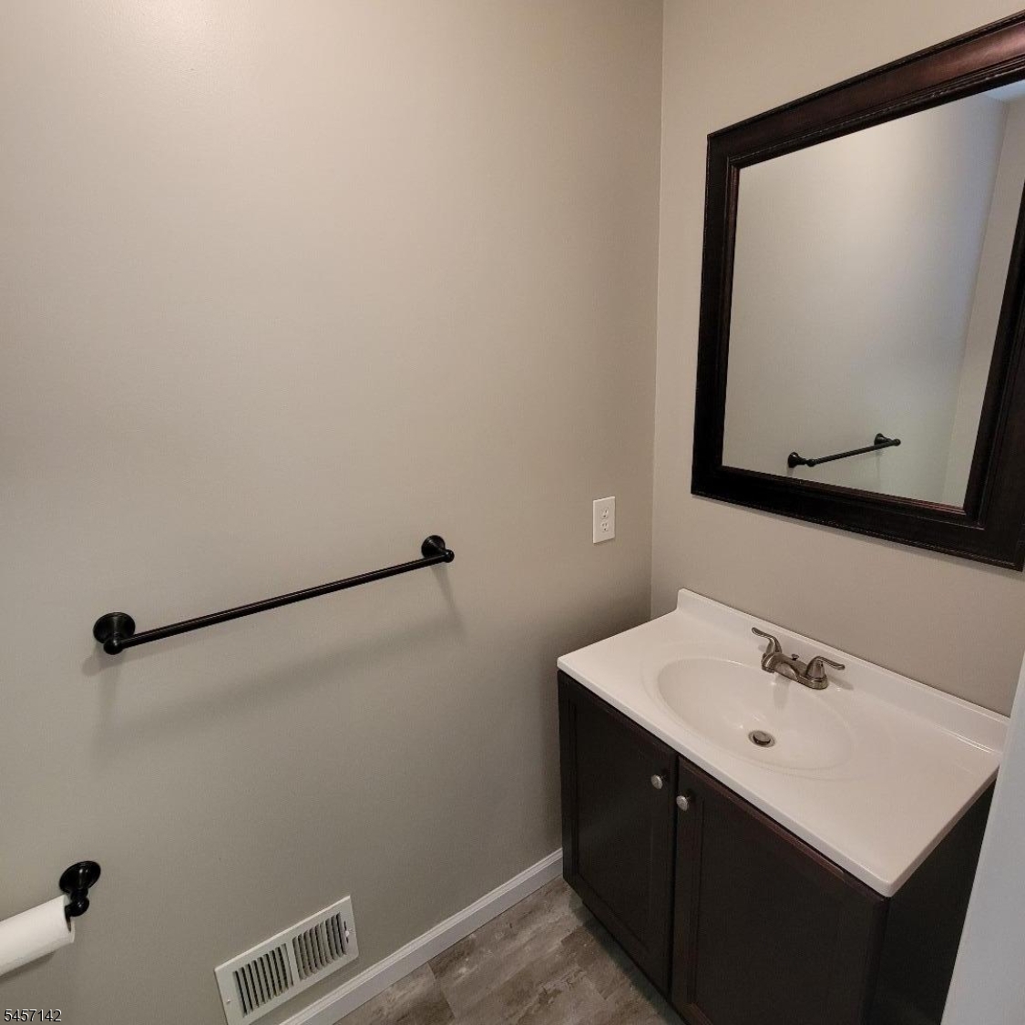 910 Reed Court Raritan NJ 08822