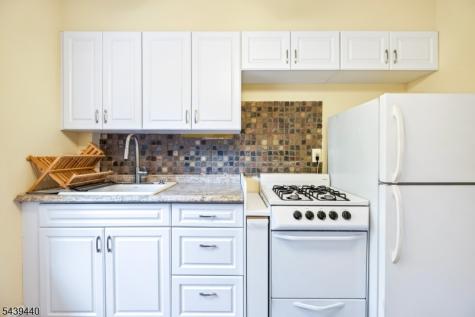 97 Berkeley Avenue Bloomfield NJ 07003