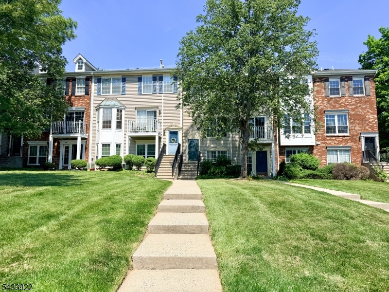 196 Sapphire Lane Franklin NJ 08823
