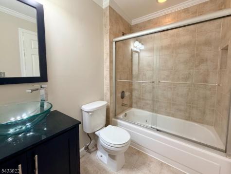 196 Sapphire Lane Franklin NJ 08823