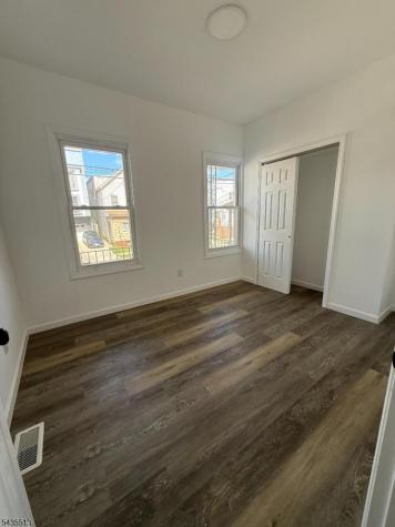 322 Court Street Elizabeth NJ 07206
