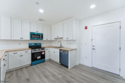 95 Shepherds Lane Totowa NJ 07512