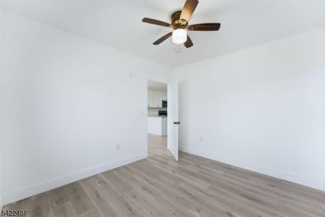 95 Shepherds Lane Totowa NJ 07512