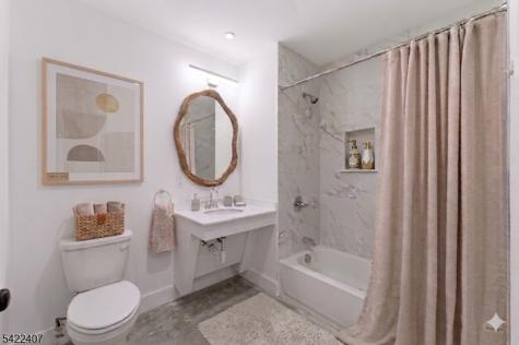 95 Shepherds Lane Totowa NJ 07512