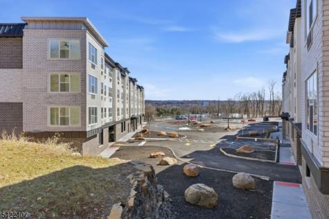 95 Shepherds Lane Totowa NJ 07512
