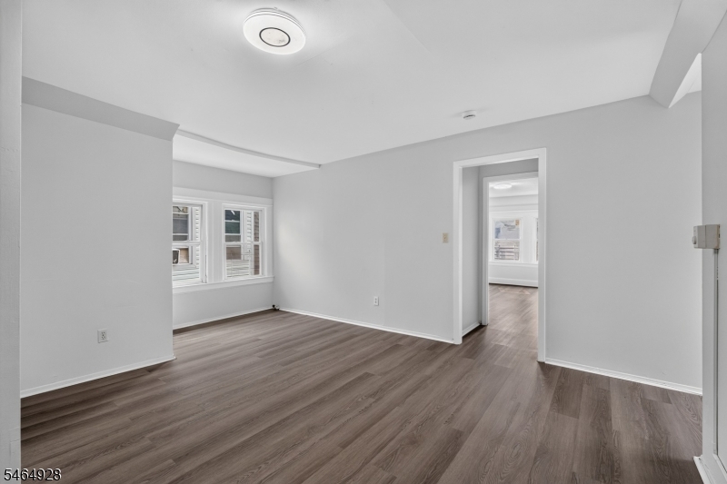 854 S 15th Street Newark NJ 07108
