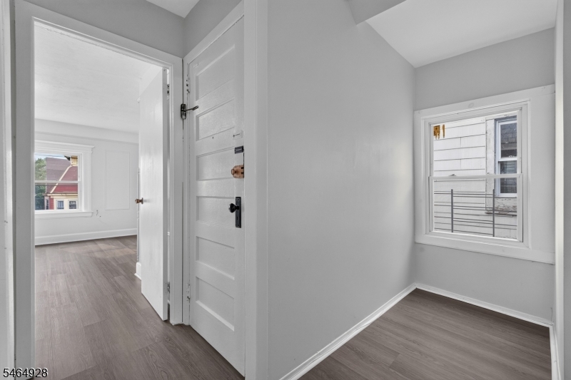 854 S 15th Street Newark NJ 07108