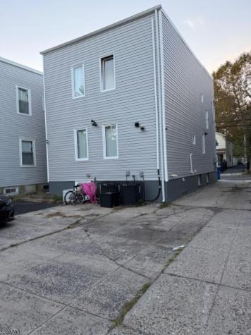492 S 20th Street Newark NJ 07103