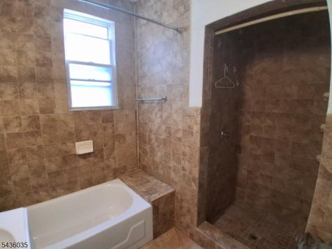 19 Bayview Avenue Newark NJ 07112