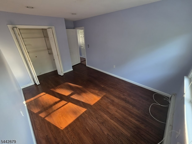 423 Lake Street Newark NJ 07104