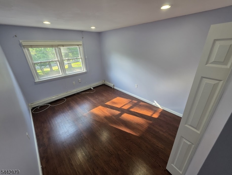 423 Lake Street Newark NJ 07104
