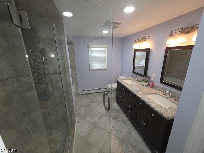 423 Lake Street Newark NJ 07104