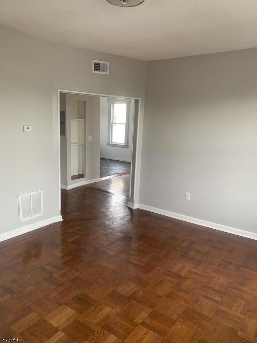 298 Clinton Place Newark NJ 07112
