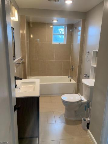 298 Clinton Place Newark NJ 07112