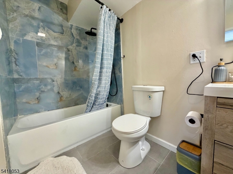 51 Smith Street Irvington NJ 07111