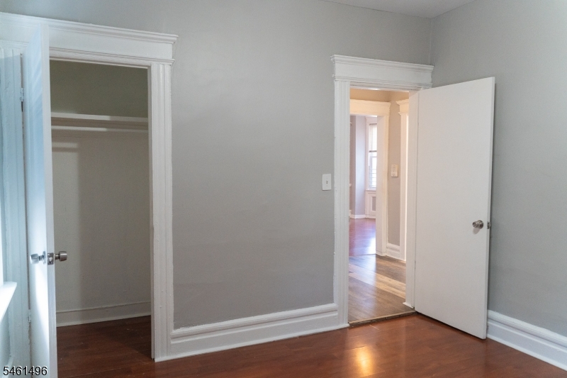 867 S 17th Street Newark NJ 07108