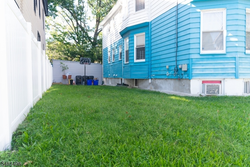 867 S 17th Street Newark NJ 07108