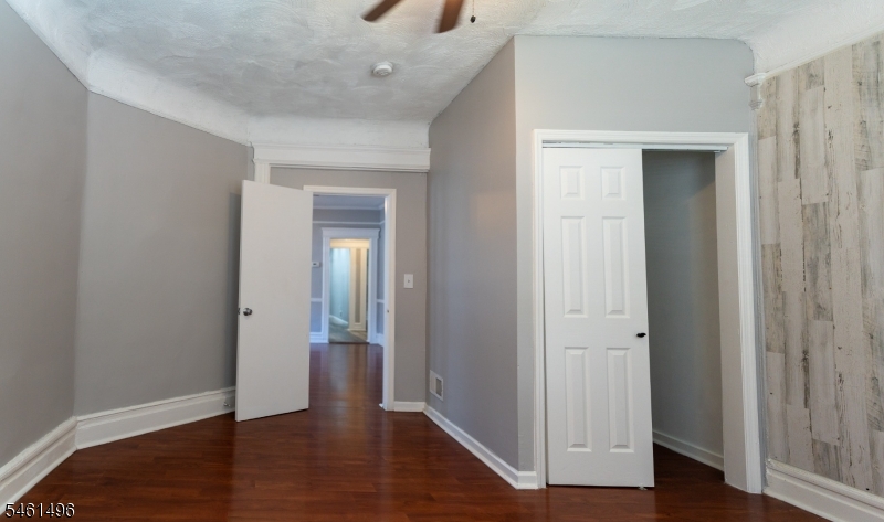 867 S 17th Street Newark NJ 07108