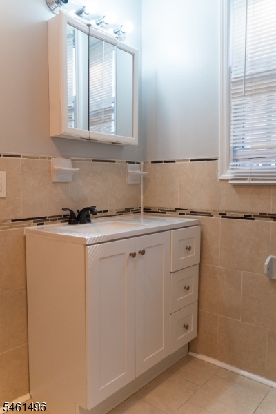 867 S 17th Street Newark NJ 07108