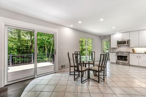 33 Highmount Avenue Warren NJ 07059