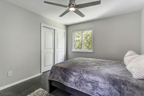 33 Highmount Avenue Warren NJ 07059