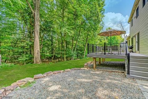 33 Highmount Avenue Warren NJ 07059