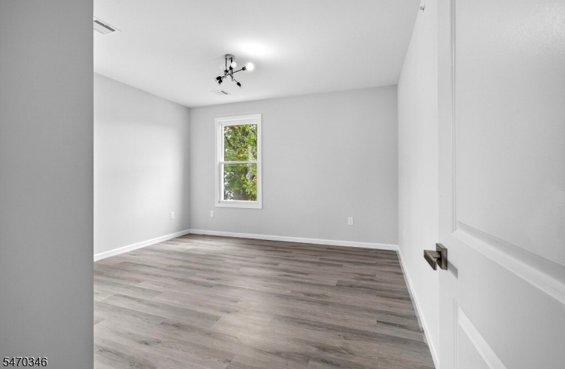 238 Renner Avenue Newark NJ 07112