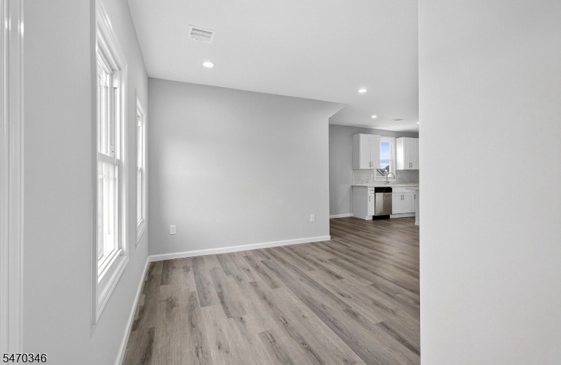 238 Renner Avenue Newark NJ 07112