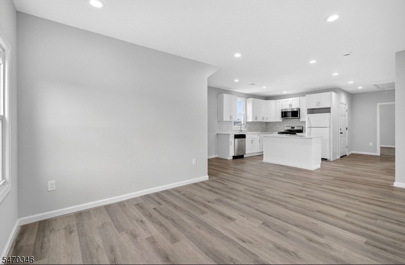 238 Renner Avenue Newark NJ 07112