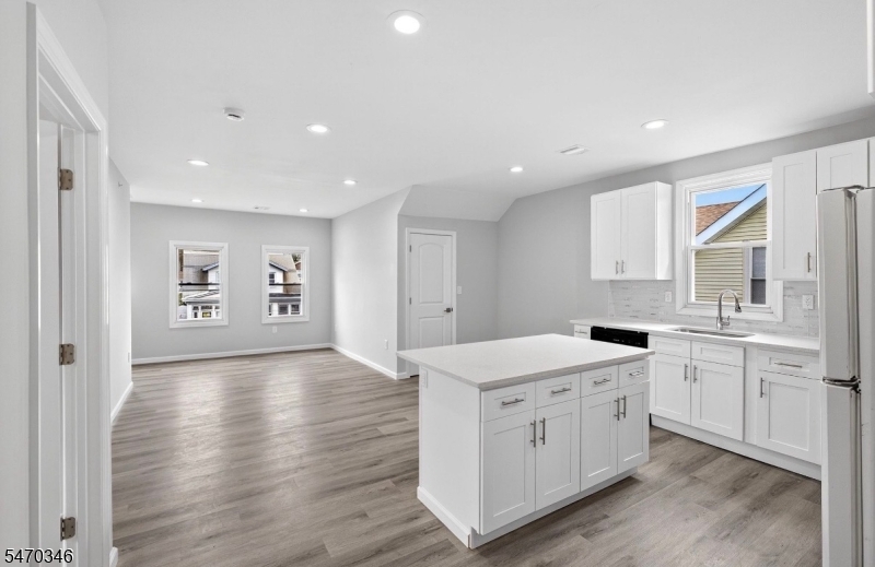 238 Renner Avenue Newark NJ 07112