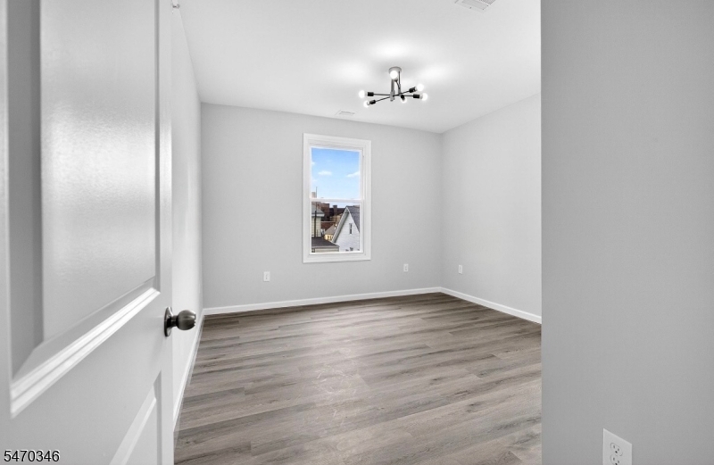 238 Renner Avenue Newark NJ 07112