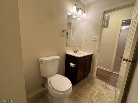 42 Burlington Court Hamburg NJ 07419